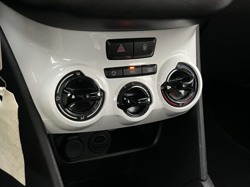 PEUGEOT 208 PHASE 2 LIKE 1.2 68 Cv 5 PORTES / 32 400 Kms CRIT AIR 1 - GARANTIE 1 AN