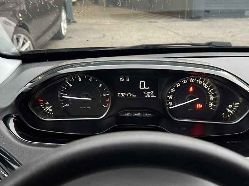 PEUGEOT 208 PHASE 2 LIKE 1.2 68 Cv 5 PORTES / 32 400 Kms CRIT AIR 1 - GARANTIE 1 AN