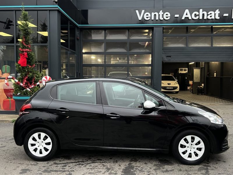 PEUGEOT 208 PHASE 2 LIKE 1.2 68 Cv 5 PORTES / 32 400 Kms CRIT AIR 1 - GARANTIE 1 AN