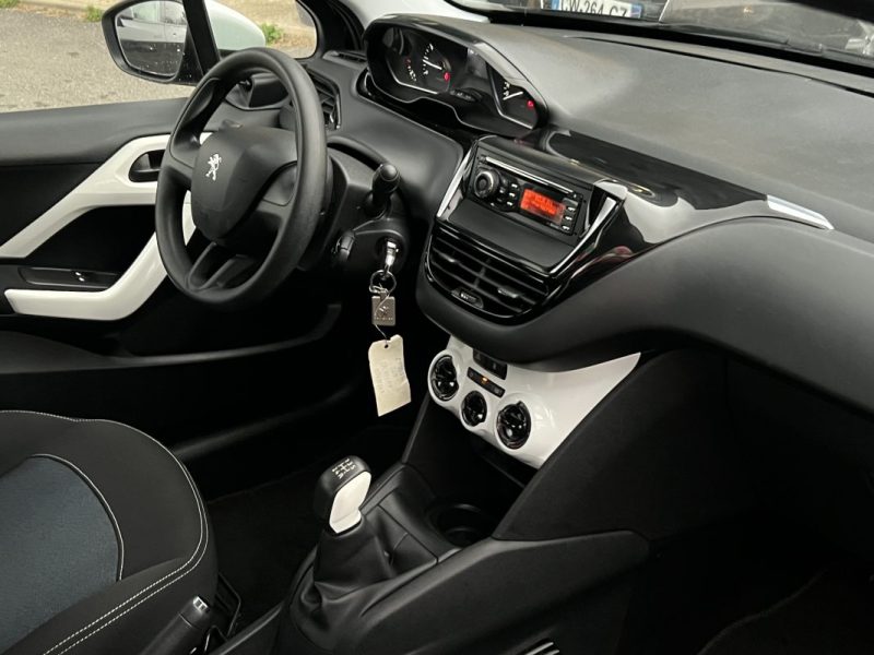 PEUGEOT 208 PHASE 2 LIKE 1.2 68 Cv 5 PORTES / 32 400 Kms CRIT AIR 1 - GARANTIE 1 AN