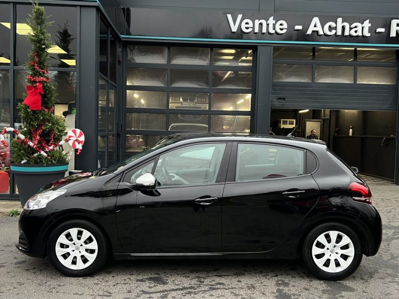 PEUGEOT 208 PHASE 2 LIKE 1.2 68 Cv 5 PORTES / 32 400 Kms CRIT AIR 1 - GARANTIE 1 AN