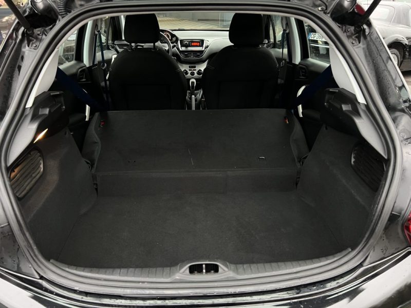 PEUGEOT 208 PHASE 2 LIKE 1.2 68 Cv 5 PORTES / 32 400 Kms CRIT AIR 1 - GARANTIE 1 AN