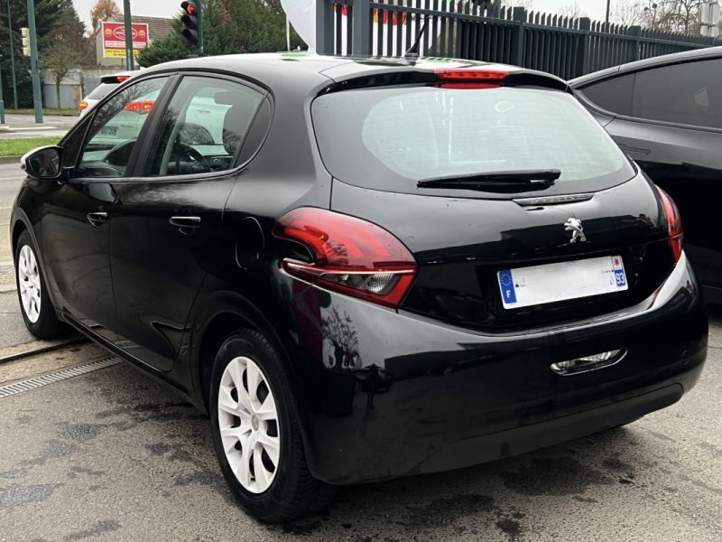 PEUGEOT 208 PHASE 2 LIKE 1.2 68 Cv 5 PORTES / 32 400 Kms CRIT AIR 1 - GARANTIE 1 AN