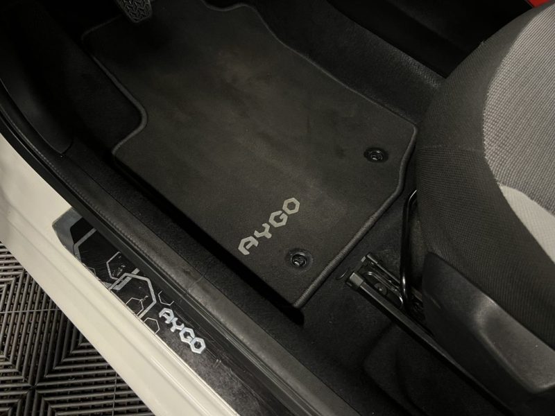 TOYOTA AYGO II PHASE 2 X-POP 2 1.0 VVT-i 72 ECRAN TACTILE APPLE CARPLAY CAMERA RECUL - GARANTIE 1 AN