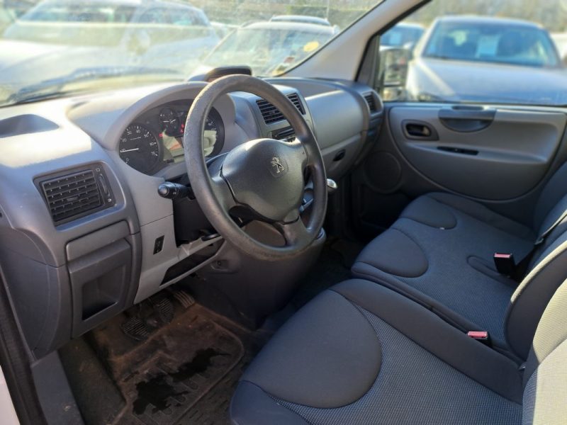 PEUGEOT EXPERT TEPEE 2.0 HDI 130CV LONG 9PL BVM6