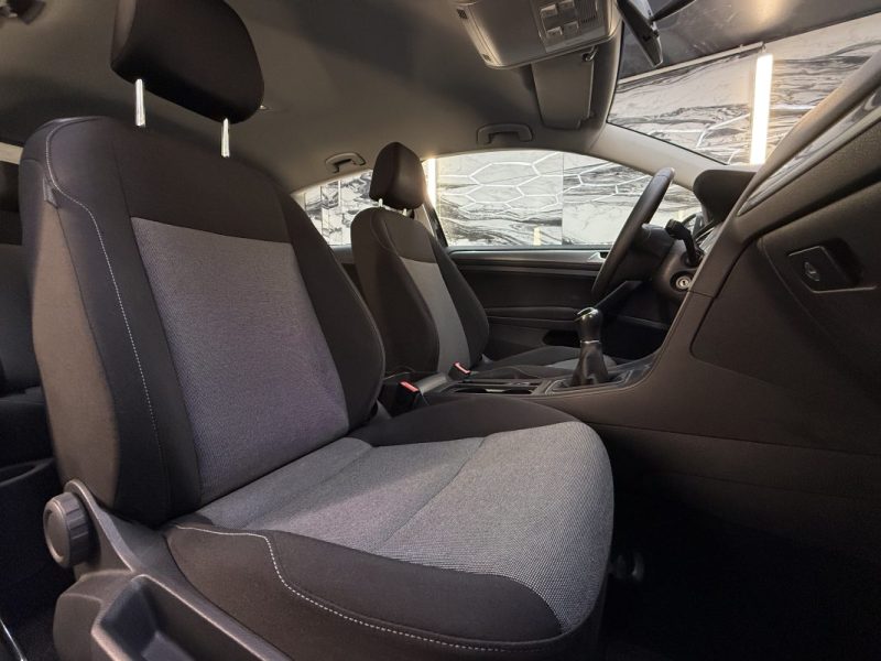 VOLKSWAGEN  GOLF  1.2 TSI TRENDLINE 2015