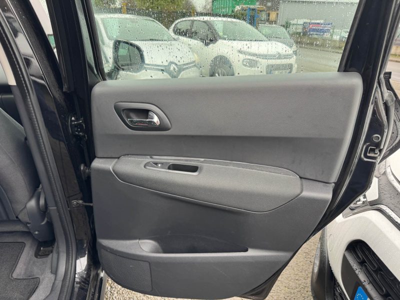 PEUGEOT 3008 1.6 HDI 115 ACTIVE 2015