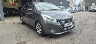 Peugeot 208 1.6 hdi 92 ch Active BVM 5, gris anthracite , *Clim auto*, *idéale jeune conducteur*