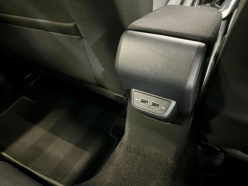 VOLKSWAGEN Polo VI 1.0 TSI 95ch R-Line BVM 5 Portes GARANTIE 6 MOIS 