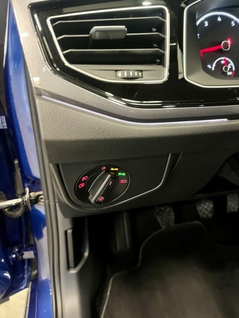 VOLKSWAGEN Polo VI 1.0 TSI 95ch R-Line BVM 5 Portes GARANTIE 6 MOIS 