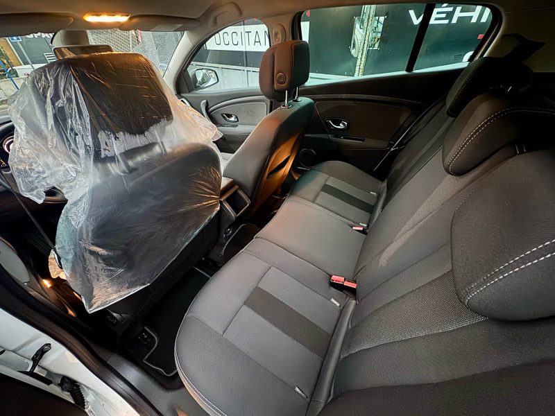 RENAULT MEGANEIII 1.5 DCI 110CH FAP TOMTOM EDITION ECO² EURO5 2011