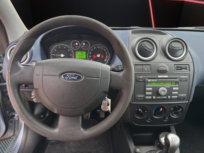 FORD FIESTA 1.3 essence 69 cv Trend