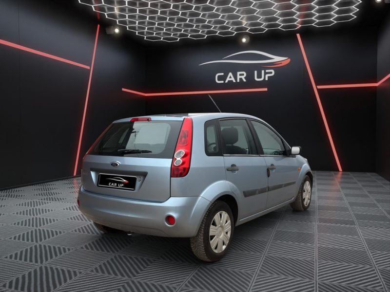 FORD FIESTA 1.3 essence 69 cv Trend