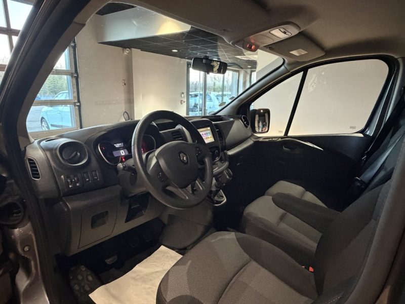 RENAULT TRAFIC 3  L2 2.0 DCI 120CH COMBI - RADARS RECUL - GPS  2020