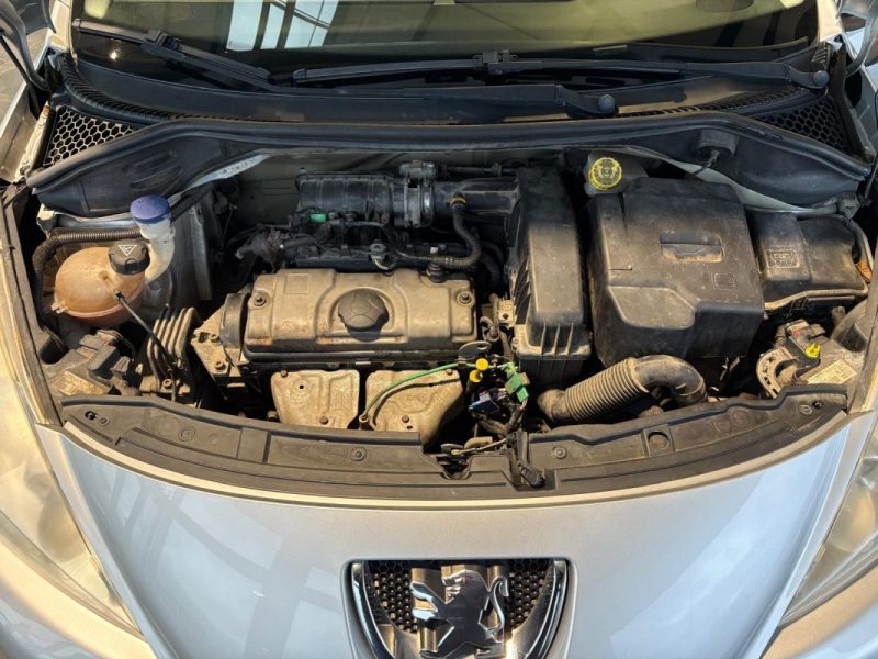 🔹 Peugeot 207 – Finition Active – 1.4 75 chevaux – 5 portes - Kit distribution 4 pneus neufs  