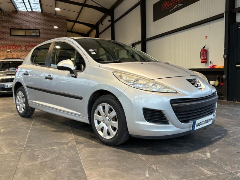 🔹 Peugeot 207 – Finition Active – 1.4 75 chevaux – 5 portes - Kit distribution 4 pneus neufs  