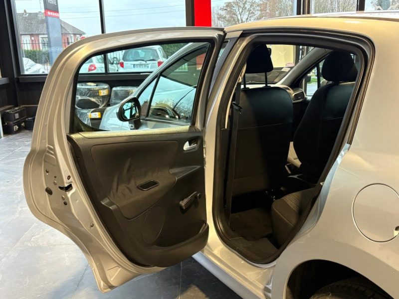 🔹 Peugeot 207 – Finition Active – 1.4 75 chevaux – 5 portes - Kit distribution 4 pneus neufs  