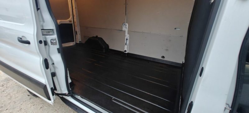 FORD TRANSIT 2.0 TDCI 130 CV L3H2 130 ECOBLEU 2023