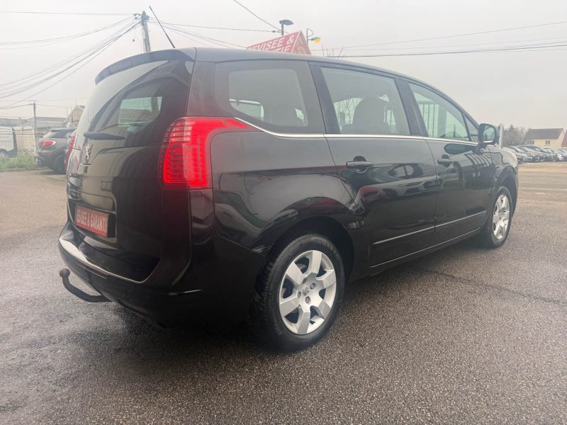 PEUGEOT 5008 7 PLACES BOITE AUTO 1.6 HDI 110CV PREMIUM BMP6 2010