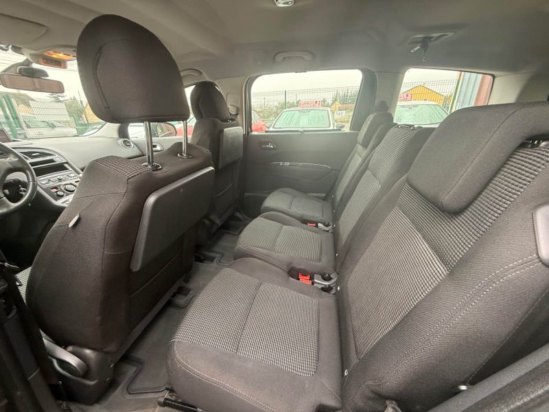 PEUGEOT 5008 7 PLACES BOITE AUTO 1.6 HDI 110CV PREMIUM BMP6 2010