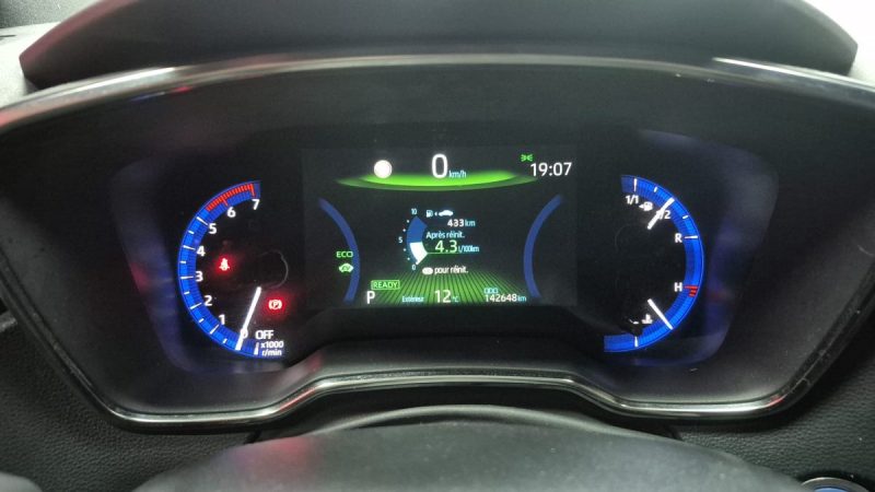 TOYOTA COROLLA TOURING SPORTS 122cv DYNAMIC BUSINESS/1 ERE MAIN/TVA RECUPERABLE