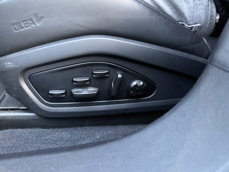 PORSCHE TAYCAN TURBO 680 CH / MY21 / 1er MAIN / CARBONE / SUIVIE PORSCHE COMPLET / 2020 /