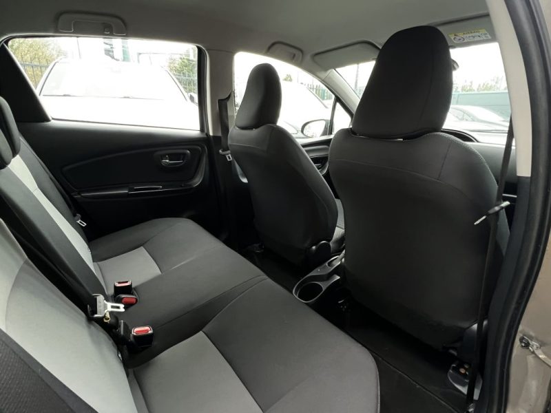 TOYOTA YARIS 3 III PHASE 2 1.5 VVTi 111 cv 5 PORTES / ECRAN TACTILE BVM6 CRIT AIR 1 - GARANTIE 1 AN