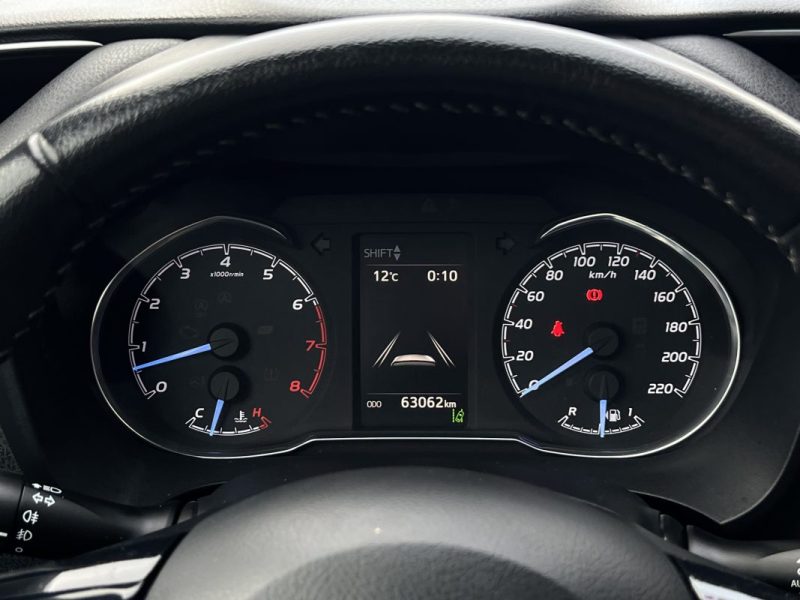 TOYOTA YARIS 3 III PHASE 2 1.5 VVTi 111 cv 5 PORTES / ECRAN TACTILE BVM6 CRIT AIR 1 - GARANTIE 1 AN