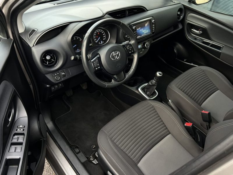 TOYOTA YARIS 3 III PHASE 2 1.5 VVTi 111 cv 5 PORTES / ECRAN TACTILE BVM6 CRIT AIR 1 - GARANTIE 1 AN