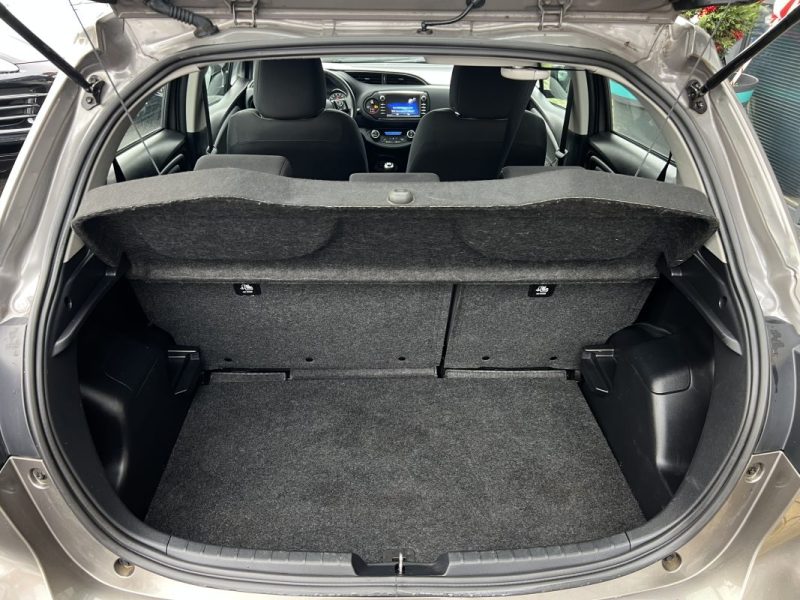 TOYOTA YARIS 3 III PHASE 2 1.5 VVTi 111 cv 5 PORTES / ECRAN TACTILE BVM6 CRIT AIR 1 - GARANTIE 1 AN