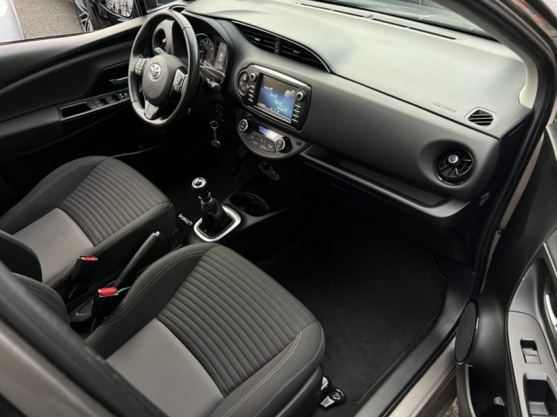 TOYOTA YARIS 3 III PHASE 2 1.5 VVTi 111 cv 5 PORTES / ECRAN TACTILE BVM6 CRIT AIR 1 - GARANTIE 1 AN