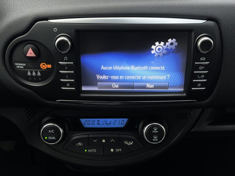 TOYOTA YARIS 3 III PHASE 2 1.5 VVTi 111 cv 5 PORTES / ECRAN TACTILE BVM6 CRIT AIR 1 - GARANTIE 1 AN
