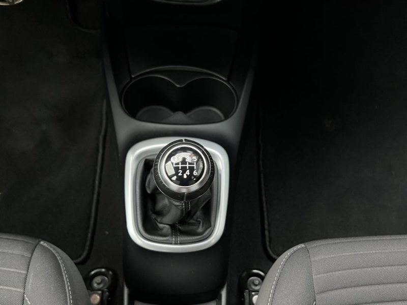 TOYOTA YARIS 3 III PHASE 2 1.5 VVTi 111 cv 5 PORTES / ECRAN TACTILE BVM6 CRIT AIR 1 - GARANTIE 1 AN