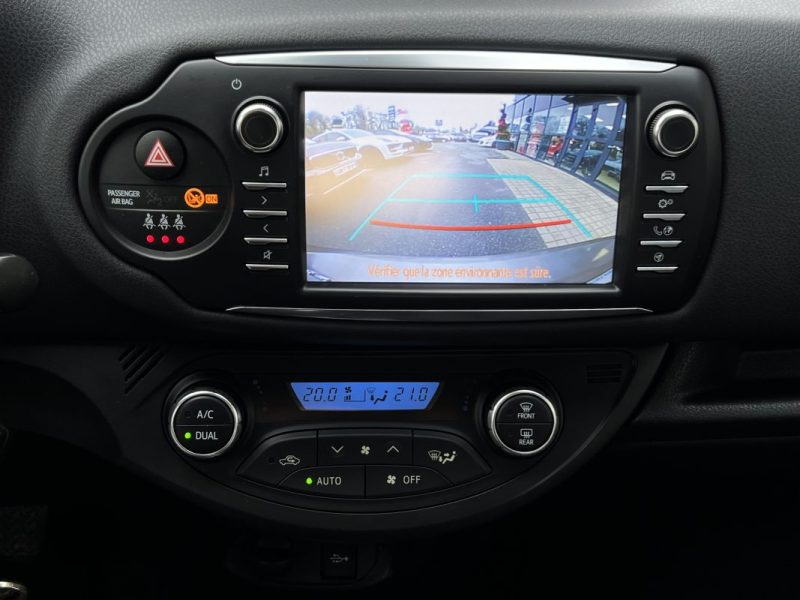 TOYOTA YARIS 3 III PHASE 2 1.5 VVTi 111 cv 5 PORTES / ECRAN TACTILE BVM6 CRIT AIR 1 - GARANTIE 1 AN