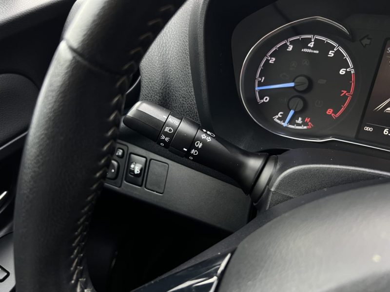 TOYOTA YARIS 3 III PHASE 2 1.5 VVTi 111 cv 5 PORTES / ECRAN TACTILE BVM6 CRIT AIR 1 - GARANTIE 1 AN