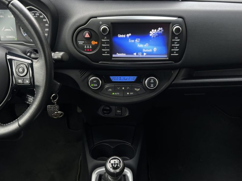 TOYOTA YARIS 3 III PHASE 2 1.5 VVTi 111 cv 5 PORTES / ECRAN TACTILE BVM6 CRIT AIR 1 - GARANTIE 1 AN