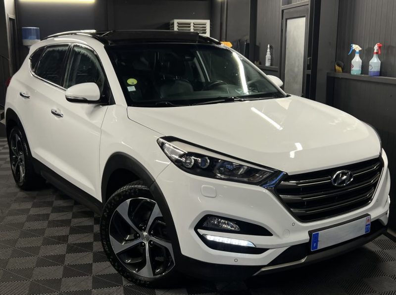 HYUNDAI TUCSON 3 III EXECUTIVE 2.0 CRDI 136 Cv 2WD TOIT OUVRANT CUIR GPS ATTELAGE - GARANTIE 1 AN