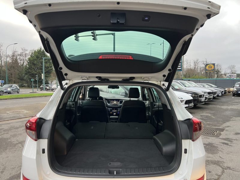 HYUNDAI TUCSON 3 III EXECUTIVE 2.0 CRDI 136 Cv 2WD TOIT OUVRANT CUIR GPS ATTELAGE - GARANTIE 1 AN