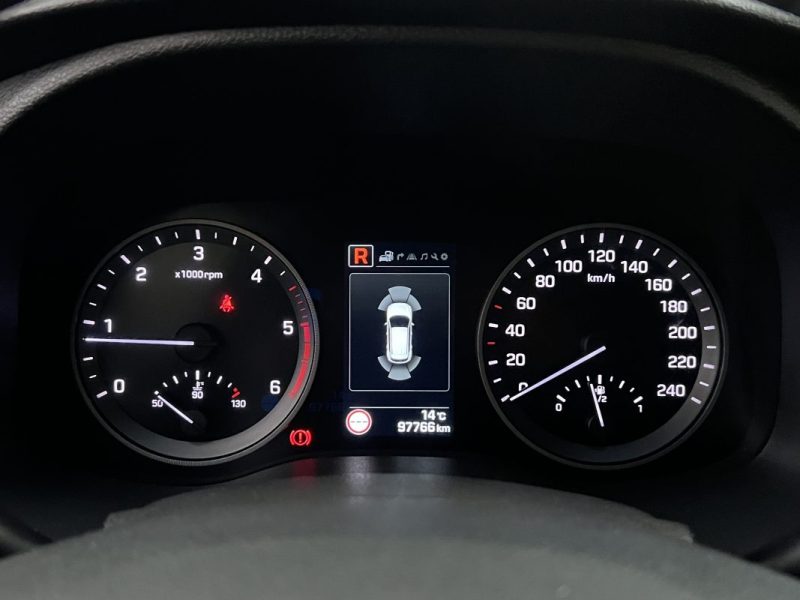 HYUNDAI TUCSON 3 III EXECUTIVE 2.0 CRDI 136 Cv 2WD TOIT OUVRANT CUIR GPS ATTELAGE - GARANTIE 1 AN