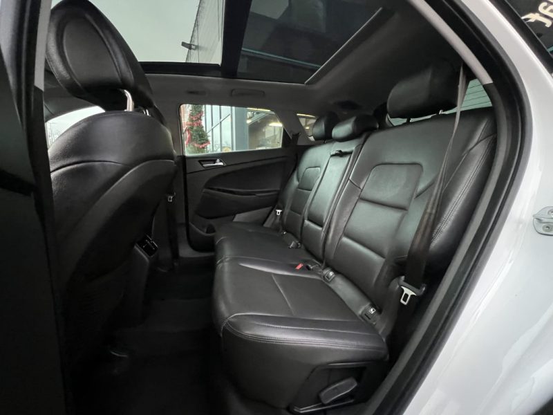 HYUNDAI TUCSON 3 III EXECUTIVE 2.0 CRDI 136 Cv 2WD TOIT OUVRANT CUIR GPS ATTELAGE - GARANTIE 1 AN