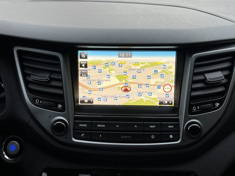 HYUNDAI TUCSON 3 III EXECUTIVE 2.0 CRDI 136 Cv 2WD TOIT OUVRANT CUIR GPS ATTELAGE - GARANTIE 1 AN