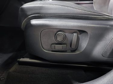 LAND ROVER RANGE ROVER VELAR 2.0D 240 TURBO R-DYNAMIC *** FULL ENTRETIEN CONSTRUCTEUR***