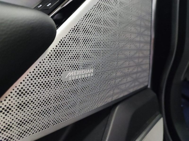 LAND ROVER RANGE ROVER VELAR 2.0D 240 TURBO R-DYNAMIC *** FULL ENTRETIEN CONSTRUCTEUR***