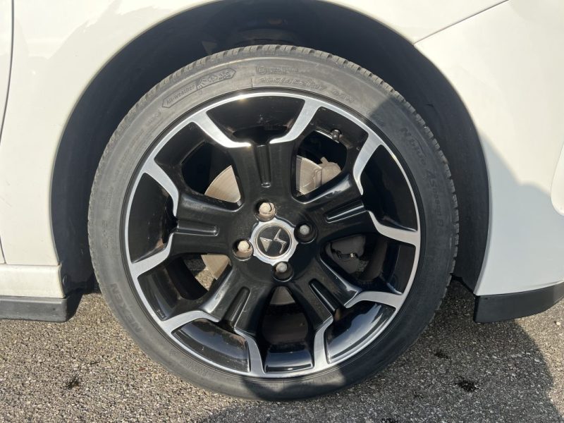 CITROEN DS3 SPORT CHIC 165CV 