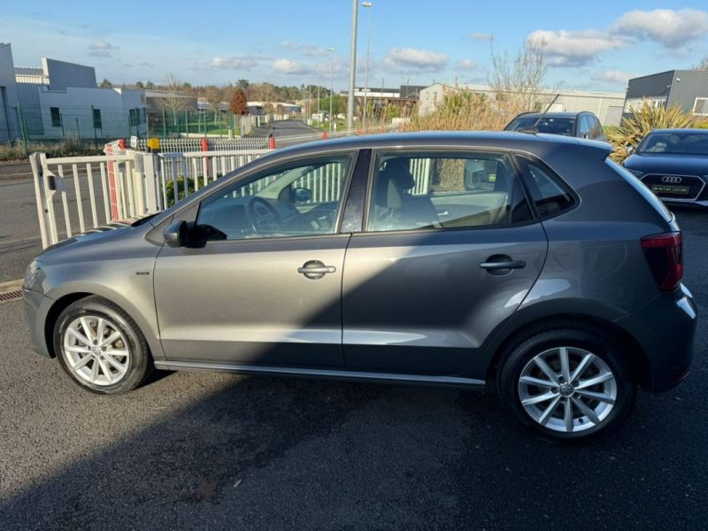 VOLKSWAGEN POLO 5 LOUNGE BLUEMOTION TECH 2015