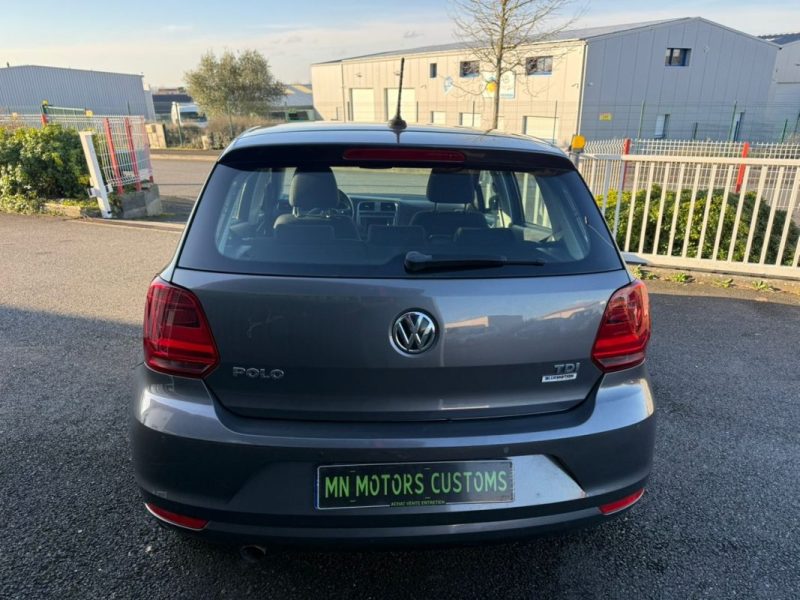 VOLKSWAGEN POLO 5 LOUNGE BLUEMOTION TECH 2015