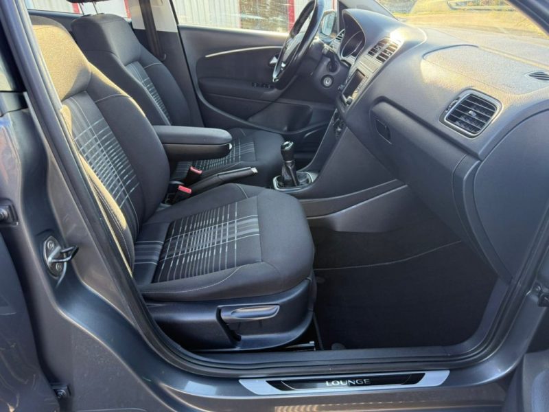 VOLKSWAGEN POLO 5 LOUNGE BLUEMOTION TECH 2015