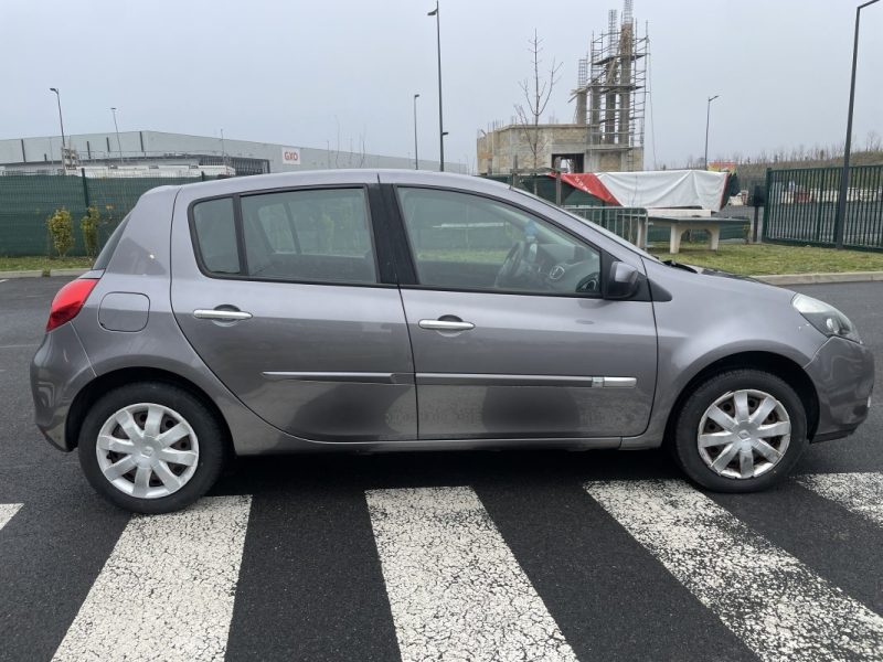 Renault Clio 3 1.2 16V 75ch – Distribution + Embrayage neufs
