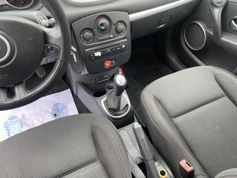 Renault Clio 3 1.2 16V 75ch – Distribution + Embrayage neufs