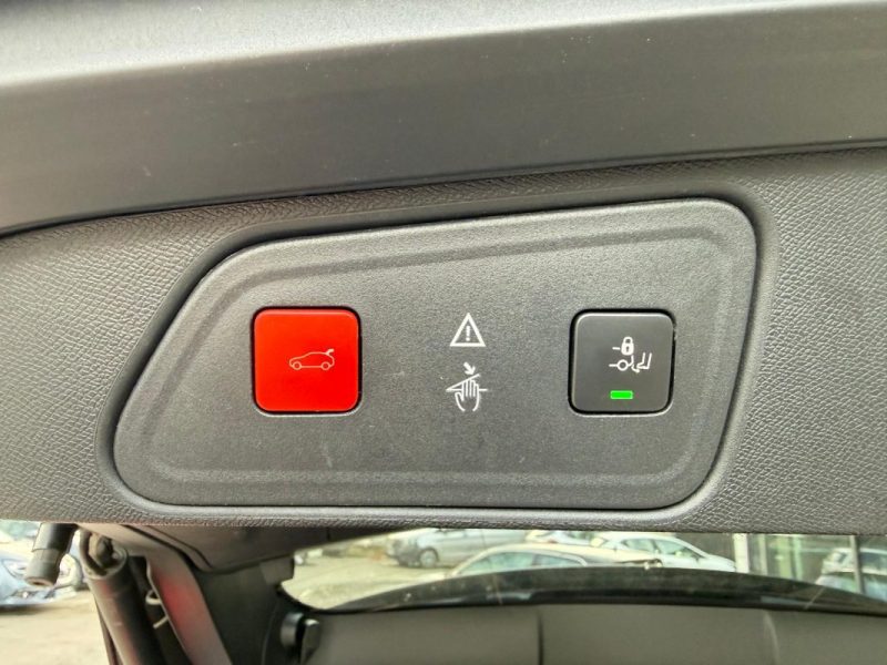 PEUGEOT 3008 1.5 BLUE HDI 130 CV GT-LINE 